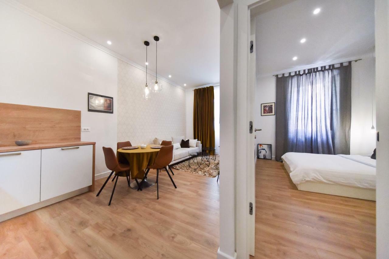Center Simeon Apartment Zadar Exteriör bild