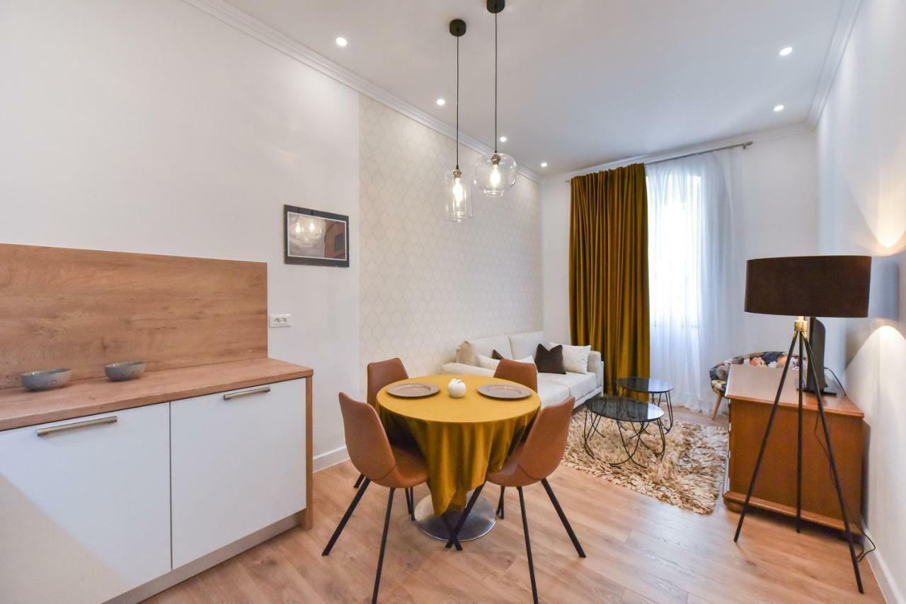 Center Simeon Apartment Zadar Exteriör bild